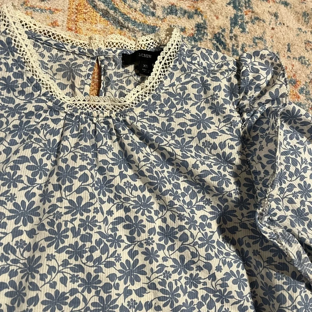J. Crew blue and white puff-sleeve eyelet lace ruffle detail top